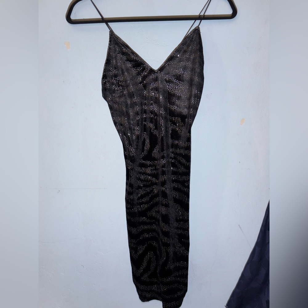 Divided Black Cocktail Dress V-neck Sheath